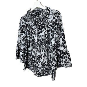 Karl Lagerfeld Womens Small Black White Floral 3/4 Sleeve Ruffle Neck Blouse Top